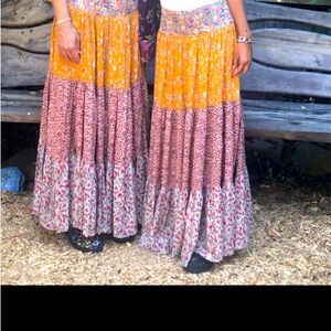 Natural life maxi skirt size small